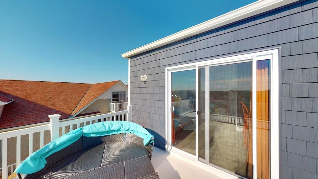 Beach House Steps Away From The Boardwalk And Beach With Ocean Views In Seaside Heights! Exterior photo