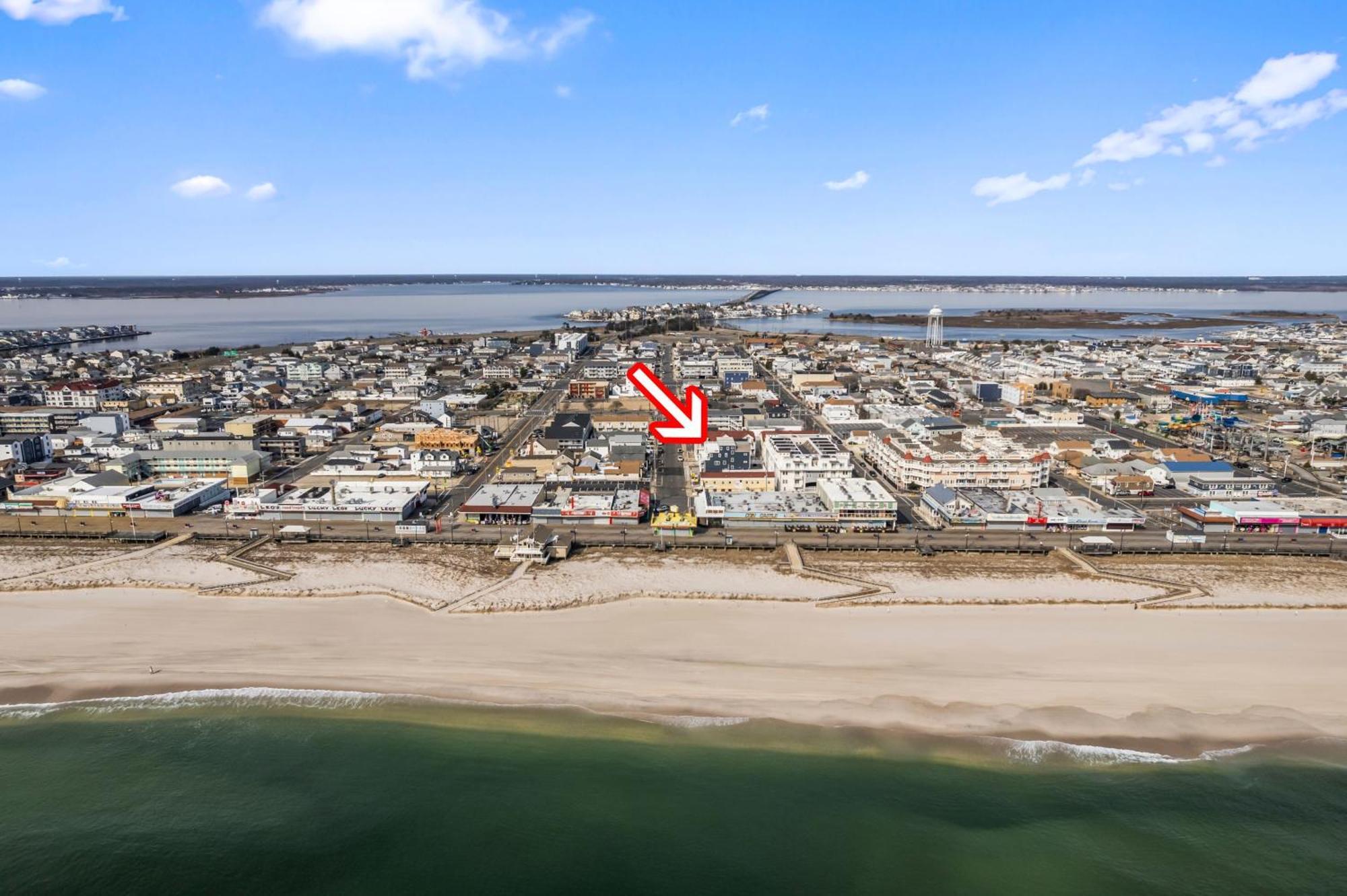 Beach House Steps Away From The Boardwalk And Beach With Ocean Views In Seaside Heights! Exterior photo