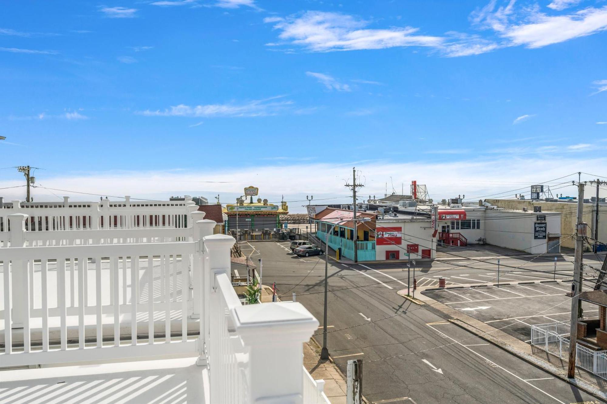 Beach House Steps Away From The Boardwalk And Beach With Ocean Views In Seaside Heights! Exterior photo